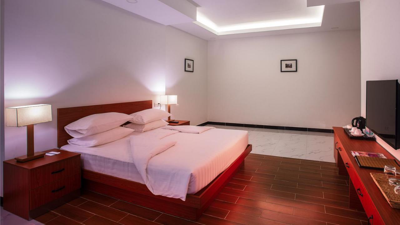 Angkor Sivutha Suites By Alfa Siem Reap Exterior foto
